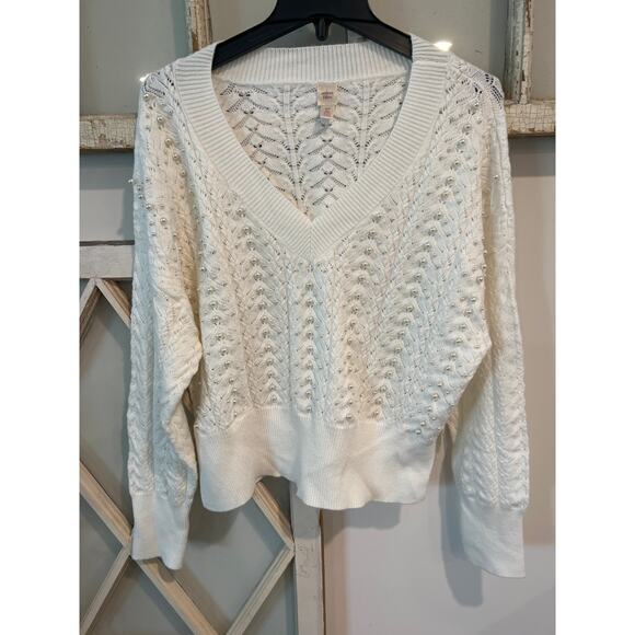 Autres Filles size small white sweater with pearl detail - Picture 1 of 4
